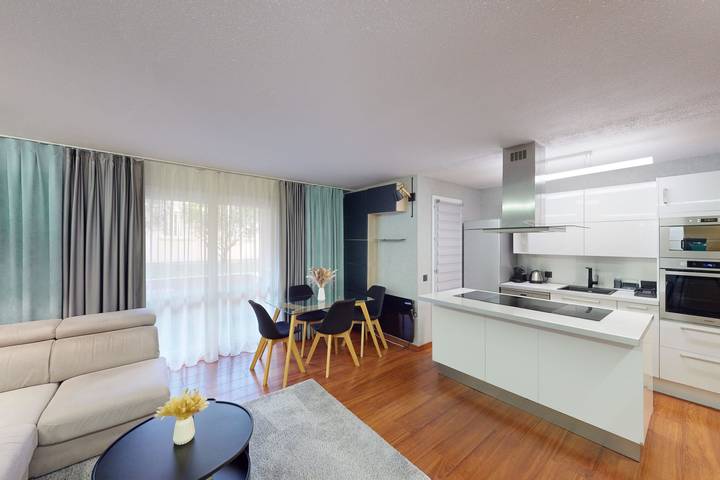 Gîte pour 4 personnes, avec balcon, adapté aux familles dans Plage Magnan - 4