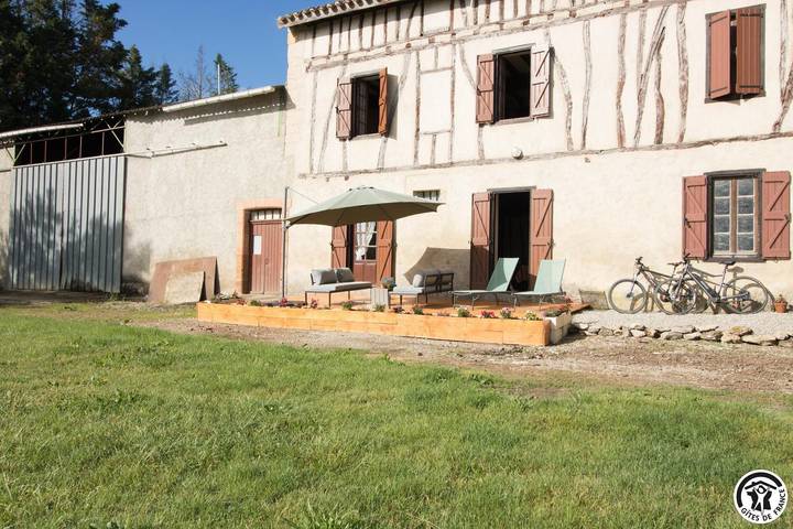 Gîte pour 6 personnes, avec jardin à Saint-Julia