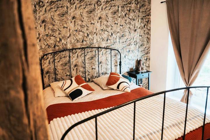 Location de vacances pour 3 personnes, avec Terrasse ainsi que Jardin et Vue dans Beaufort (Nord)