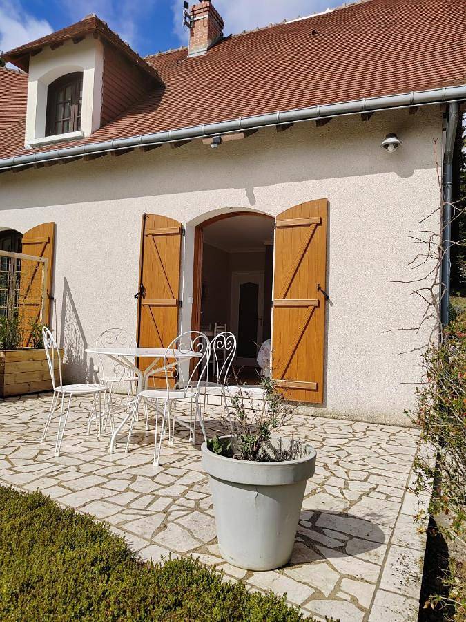 Location de vacances pour 3 personnes, avec jardin et vue à Saint-Romain-sur-Cher - 2