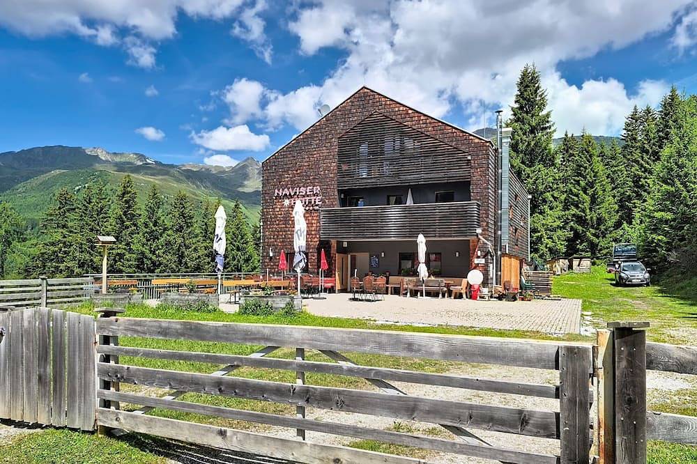 Ganze Wohnung, Naviser Hütte in Tuxer Alpen, Navis
