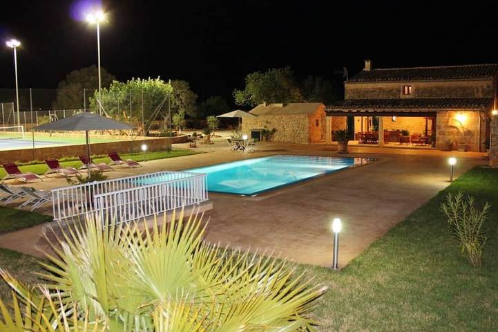 Finca rural con piscina y pista de tenis profesional in Lluchmayor, Mallorca Sur
