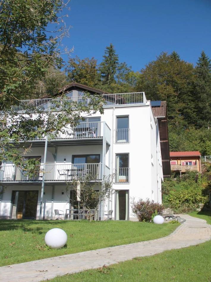 Ferienwohnung für 6 Personen, mit Terrasse und Garten sowie Ausblick in Füssen