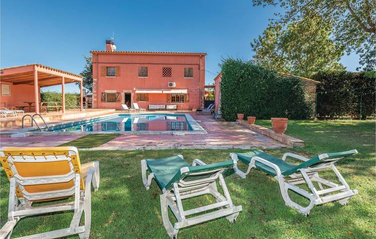 Chalet para 15 personas, con jardín en Selva - 3