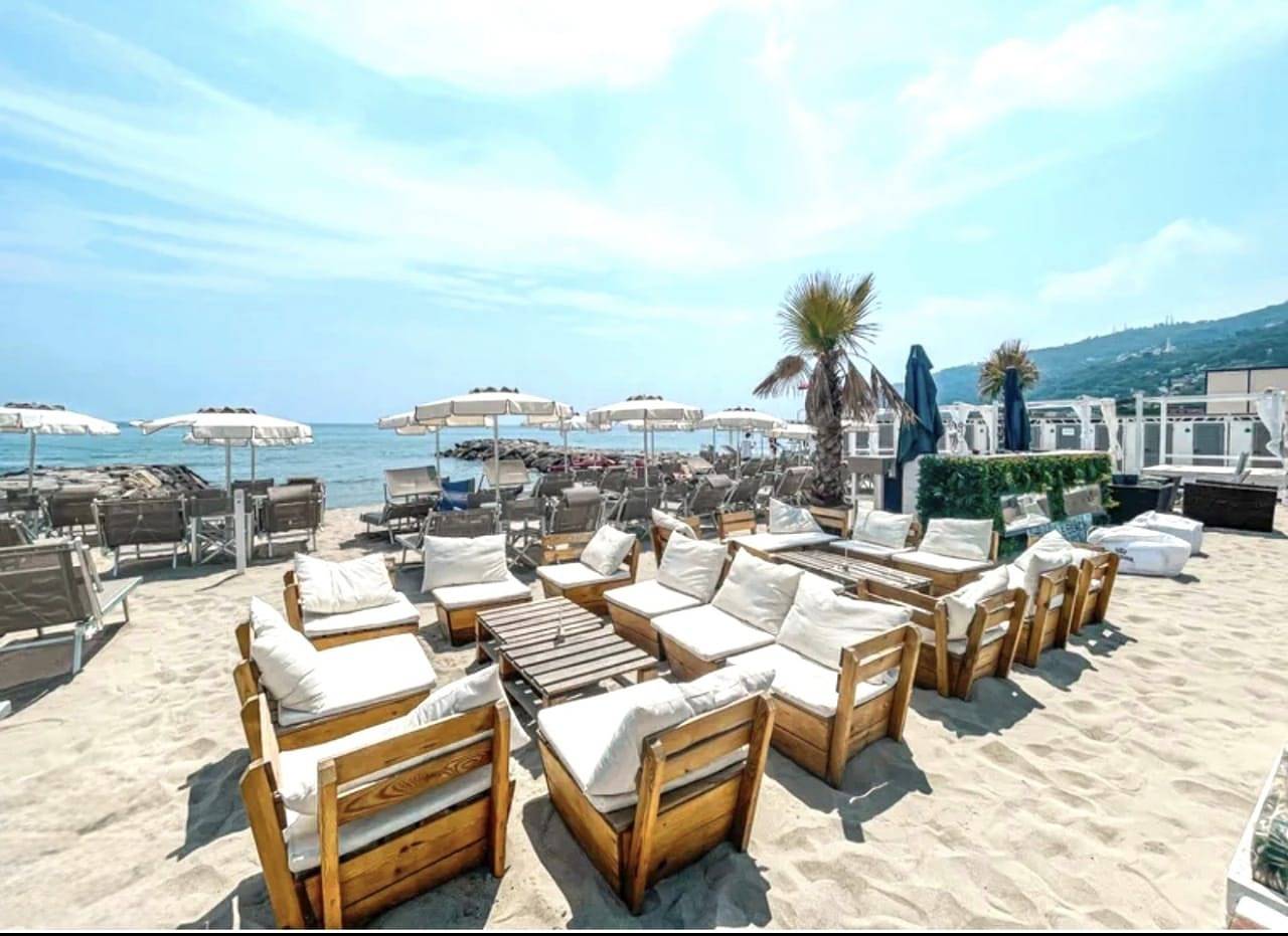 Ganze Wohnung, Terrazza Roma  vista mare nel cuore di Andora in Guardia di Finanza, Andora