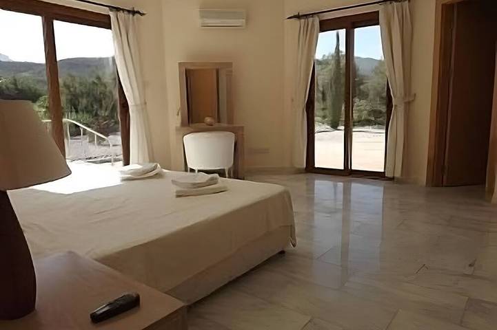 Bungalow für 10 Personen, mit Garten und Whirlpool auf Zypern - 3