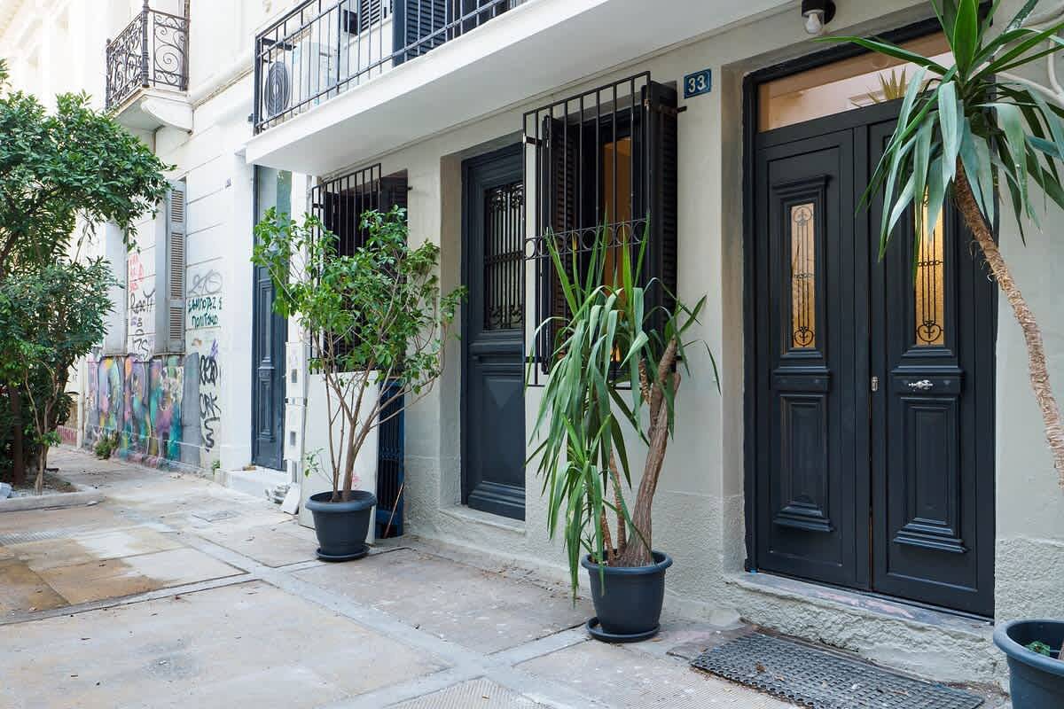 Ganze Wohnung, Ferienwohnung für 2 Personen mit Garten in Zentral-Athen, Athen