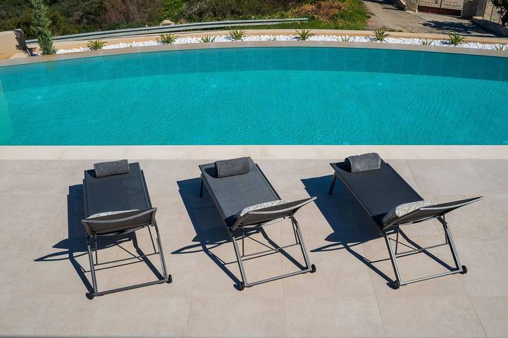 Location de vacances pour 12 personnes, avec piscine ainsi que sauna et jardin dans Agia Pelagia - 4