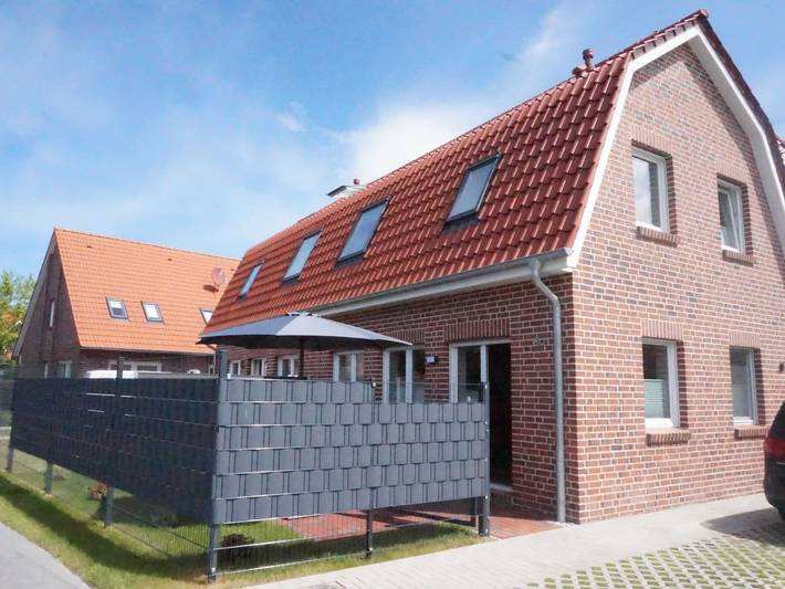 Ferienhaus für 7 Personen, mit Terrasse und Garten sowie Sauna in Carolinensiel