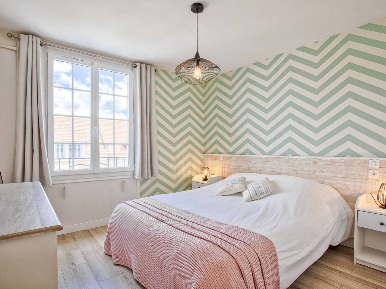 Ganze Wohnung, Zentrales Apartment in Merville Franceville, 200m vom Strand, für 4 Personen in Merville-Franceville-Plage, Caen und Umgebung