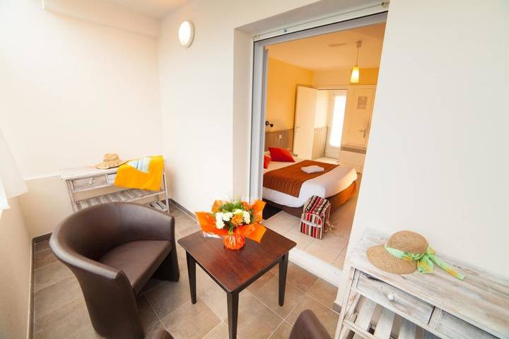 Hôtel pour 5 personnes, avec terrasse