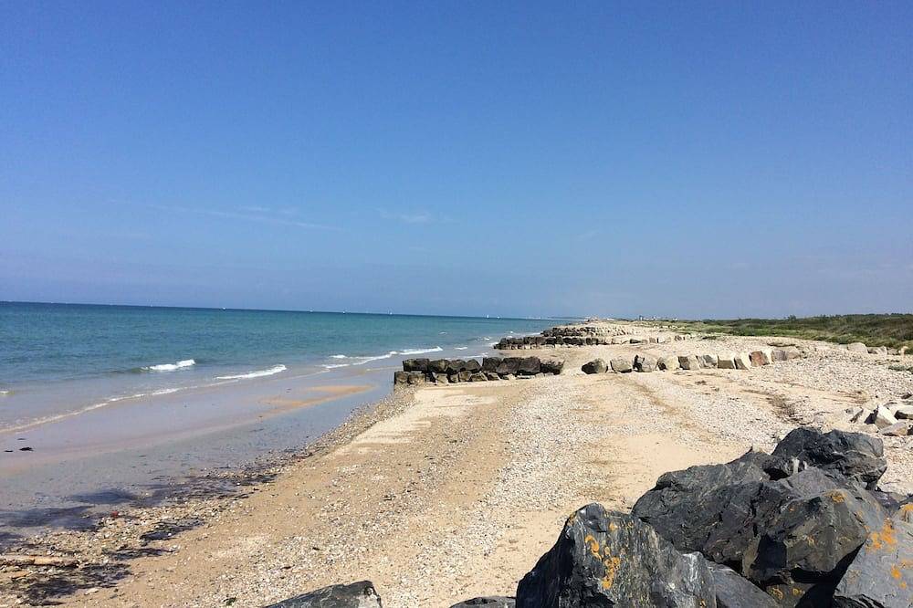 Quai Ouest: 2/4p rental 100m from Goldbeach beach in Ver-sur-Mer, Côte de Nacre