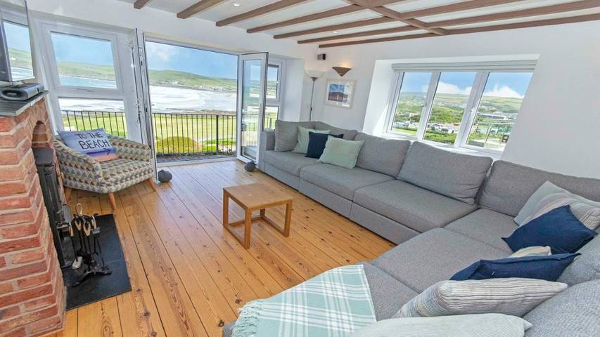 Holiday rental for 8 people, with view and garden, child-friendly in Georgeham