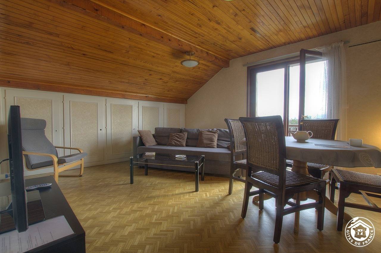 376 - Magnolia in Divonne-les-Bains, Gex