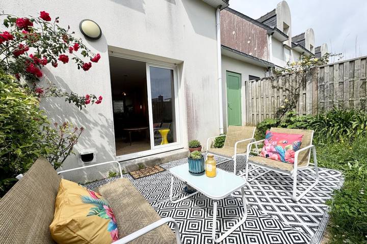 Location de vacances pour 5 personnes, avec terrasse et jardin, adapté aux familles à Larmor-Plage - 2
