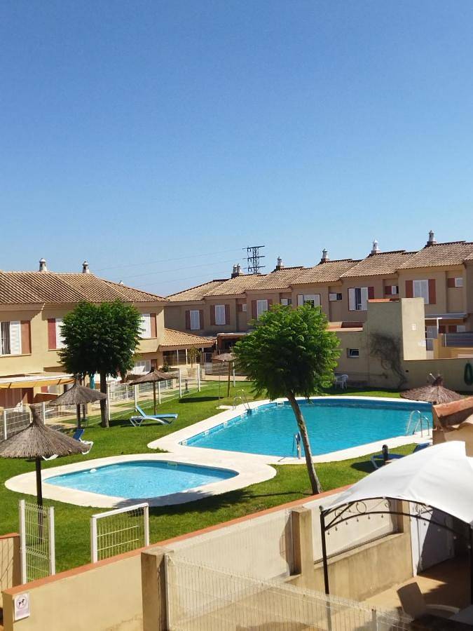 Casa rural para 6 personas, con piscina y terraza en Isla Cristina