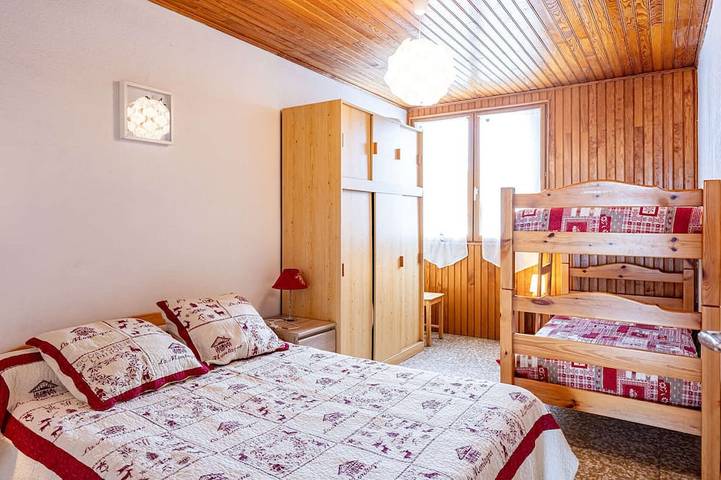 Gîte pour 8 personnes, avec balcon dans Office De Tourisme De Saint Francois Longchamp - 3