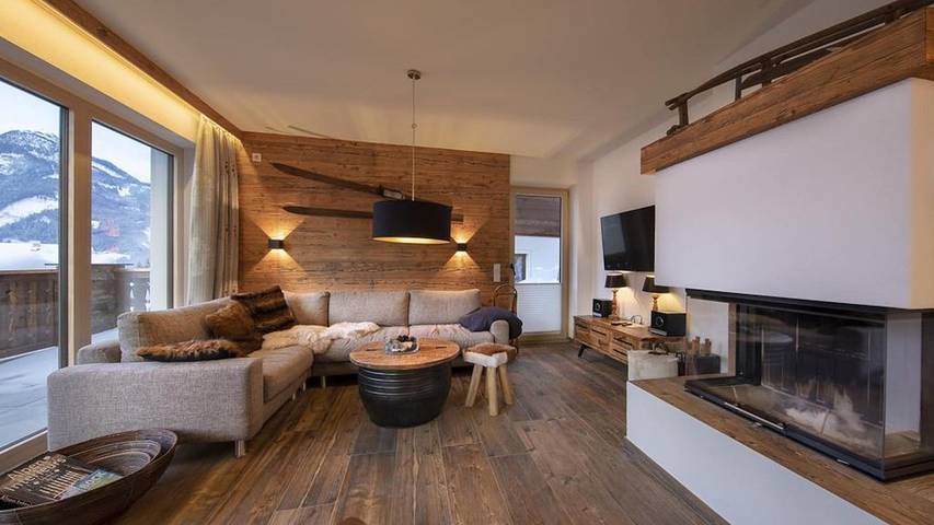 Chalet für 6 Personen, mit Sauna und Terrasse sowie Pool in Neukirchen am Großvenediger