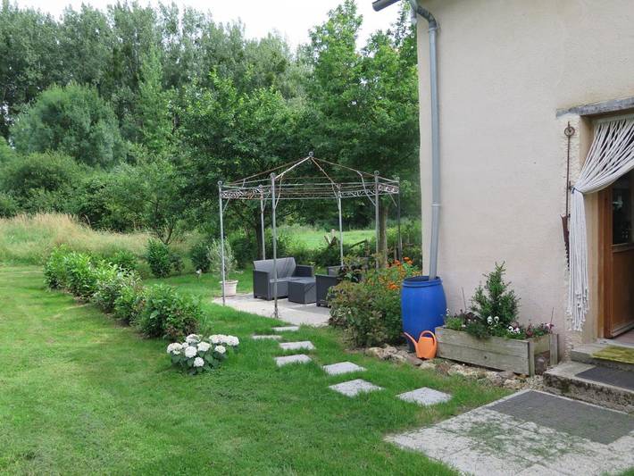 Chambre d’hôte pour 3 personnes, avec jardin et vue à Clefs-Val d'Anjou
