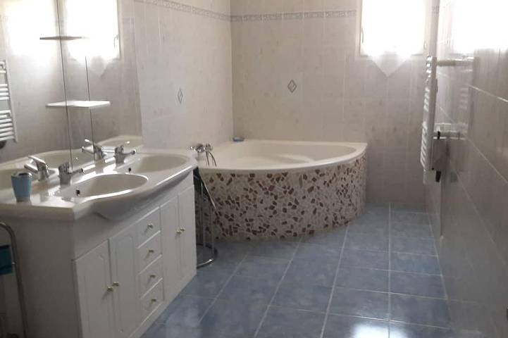 Gîte pour 6 personnes, avec jardin à Cuttoli-Corticchiato - 3