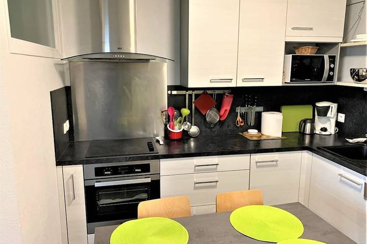 Gîte pour 3 personnes, avec jardin dans Plage Trestignel