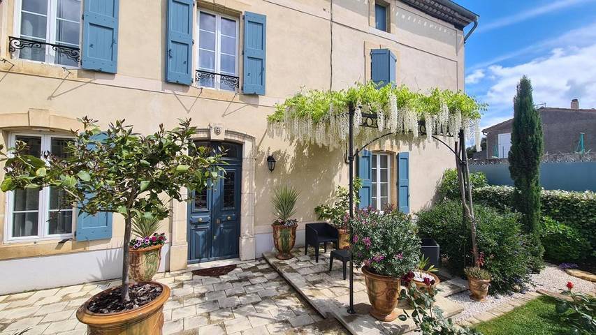 Maison d’hôte pour 2 personnes, avec jardin et vue à Pomas