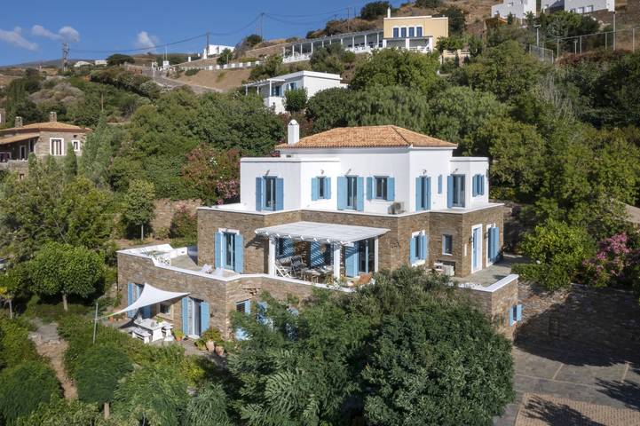 Location de vacances pour 12 personnes, avec jardin ainsi que vue sur l’océan et terrasse dans Andros - 4