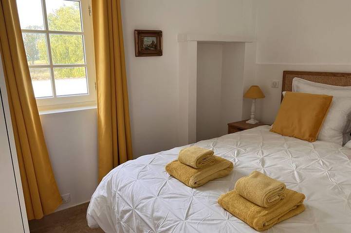 Location de vacances pour 4 personnes, avec terrasse et piscine à Saint-Just-Luzac - 4