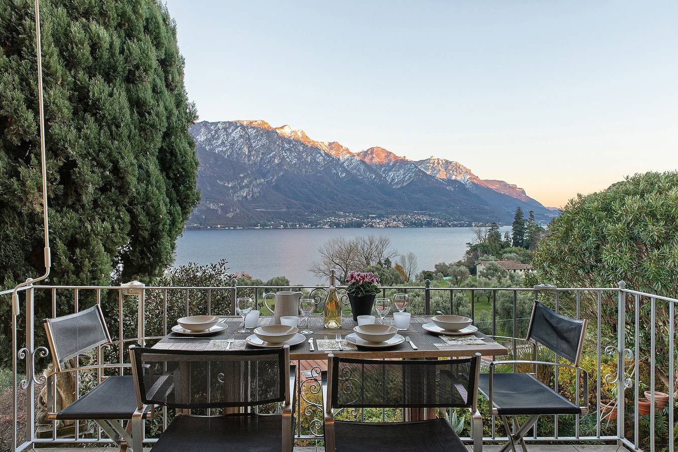Apartamento entero, Apartamento 'Charming Lake View' con vistas al lago, parking privado y aire acondicionado in Bellagio, Municipio de Bellagio
