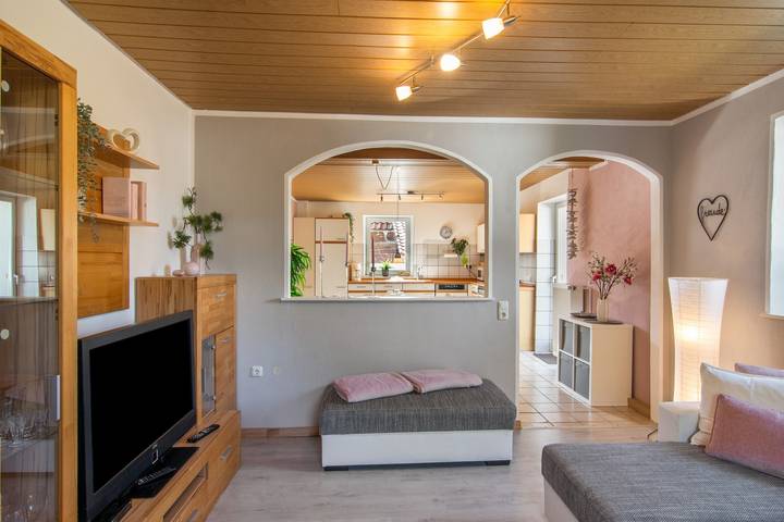 Appartement entier, Appartement de vacances "Fewo 2 - Osterberg" avec terrasse privée, jardin partagé et Wi-Fi in Arrondissement de Cassel