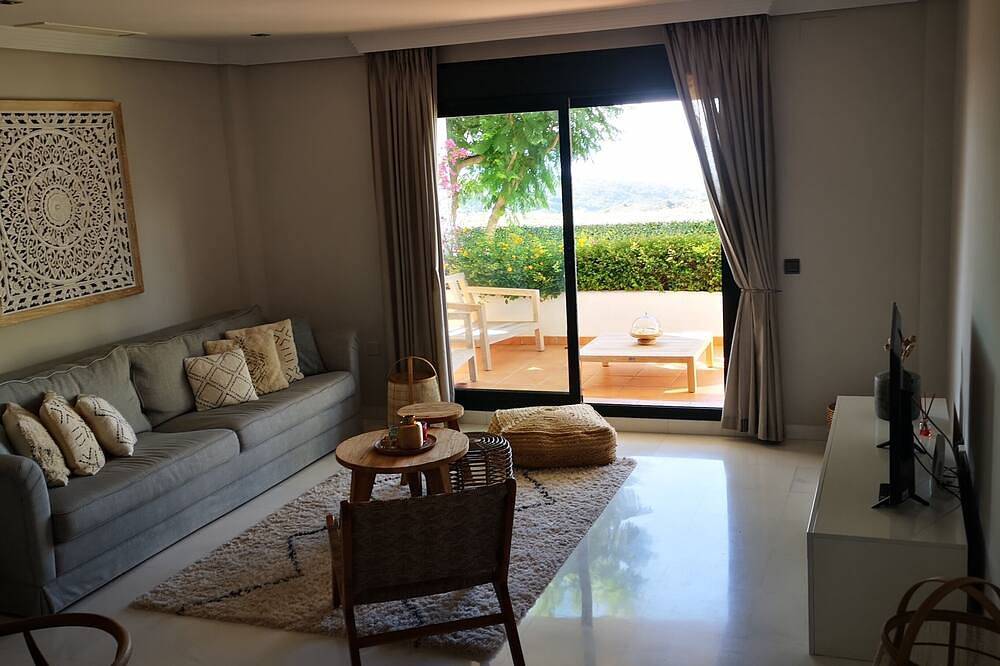 Entire apartment, Appartement vue mer à 6 Minutes de Casares Costa in Casares del Sol, Casares