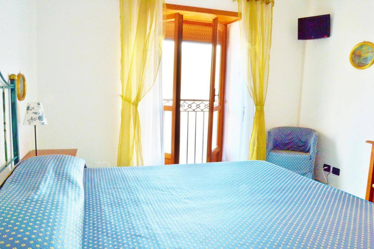 Double Room with Balcony and Sea View in Furore, Sorrento Coast
