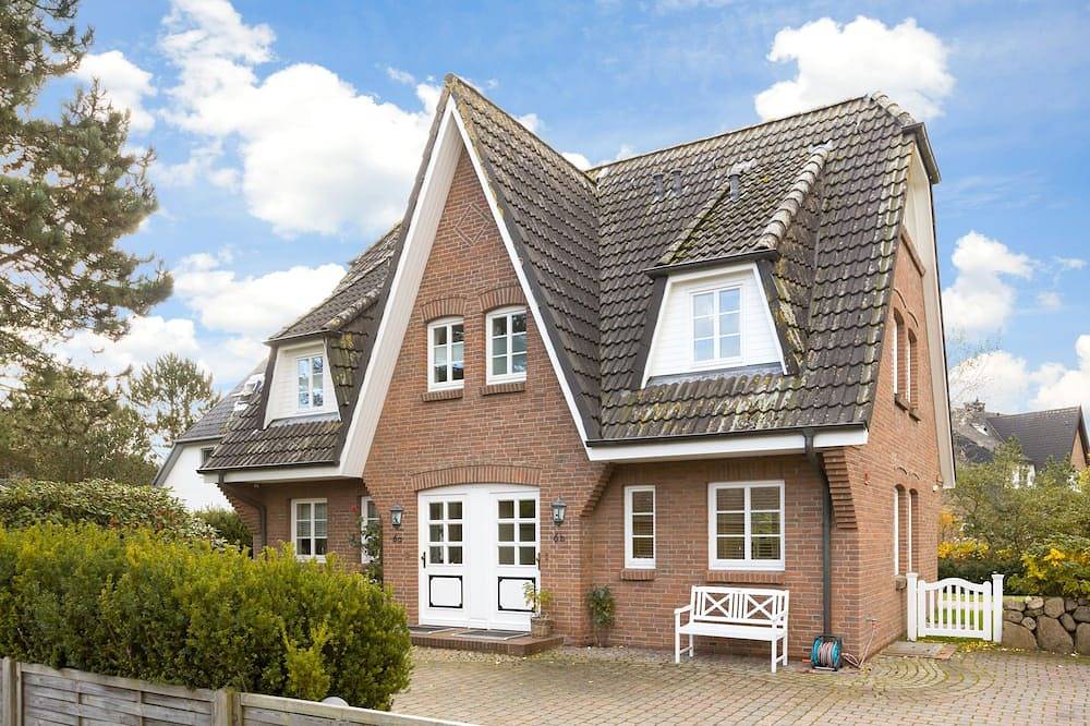 Ganze Wohnung, Barig Hüs Eg - Objekt in einer ruhig gelegenen Straße in der Nähe vom Wattenmeer in Munkmarsch, Sylt (Gemeinde)