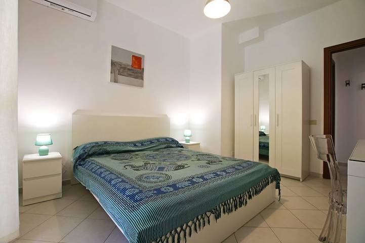 Gîte pour 5 personnes, avec Terrasse ainsi que Jardin et Piscine dans Buonfornello - 4