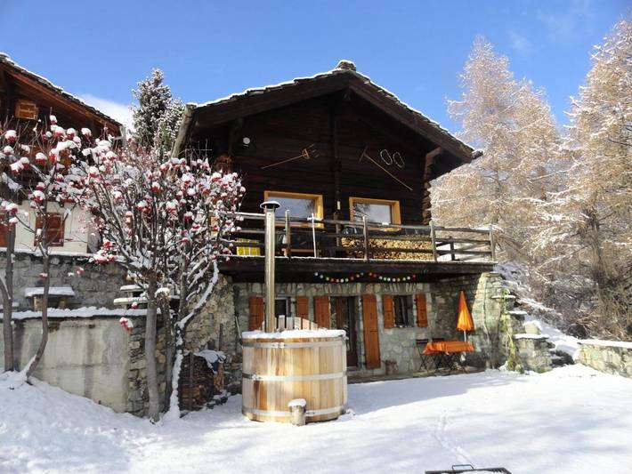 Maison d’hôte pour 3 personnes, avec jacuzzi ainsi que jardin et terrasse dans Valais - 2