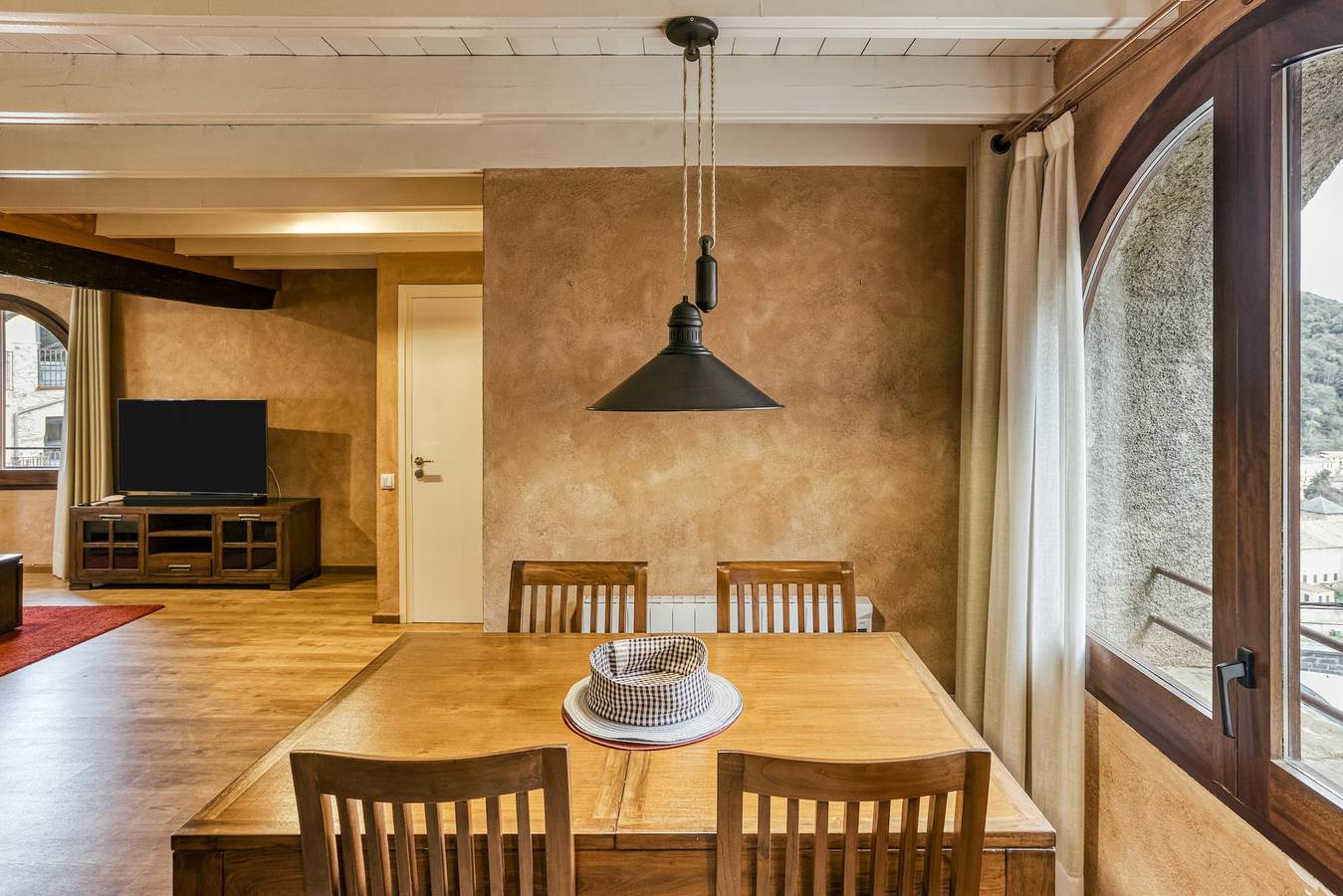 Appartement 'Comanegra' met Uitzicht op de Bergen, Wifi en Airconditioning, foto 9