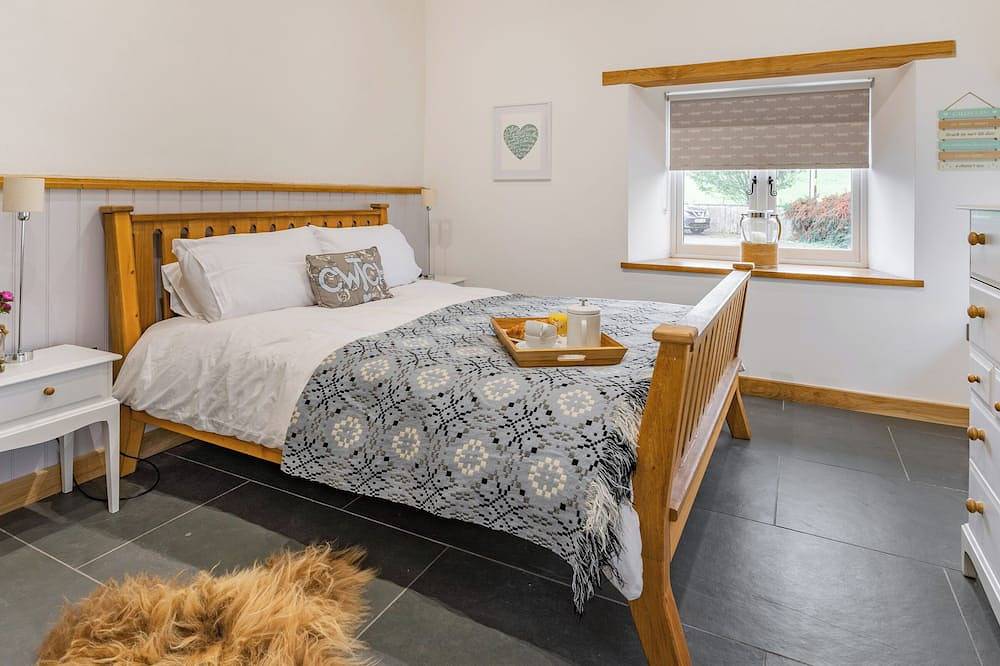 2 bedroom accommodation in Llandeilo in Llandeilo, Brecon Beacons