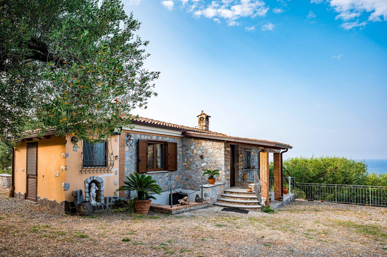Casa vacanza per 4 persone con terrazza in Camerota, Cilento