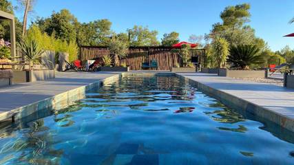 Cottage pour 2 personnes, avec jardin ainsi que piscine et vue à Saint-Paul-en-Forêt