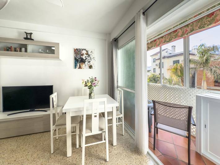 Apartment for 2 people, with balcony in Estepona Old Town
