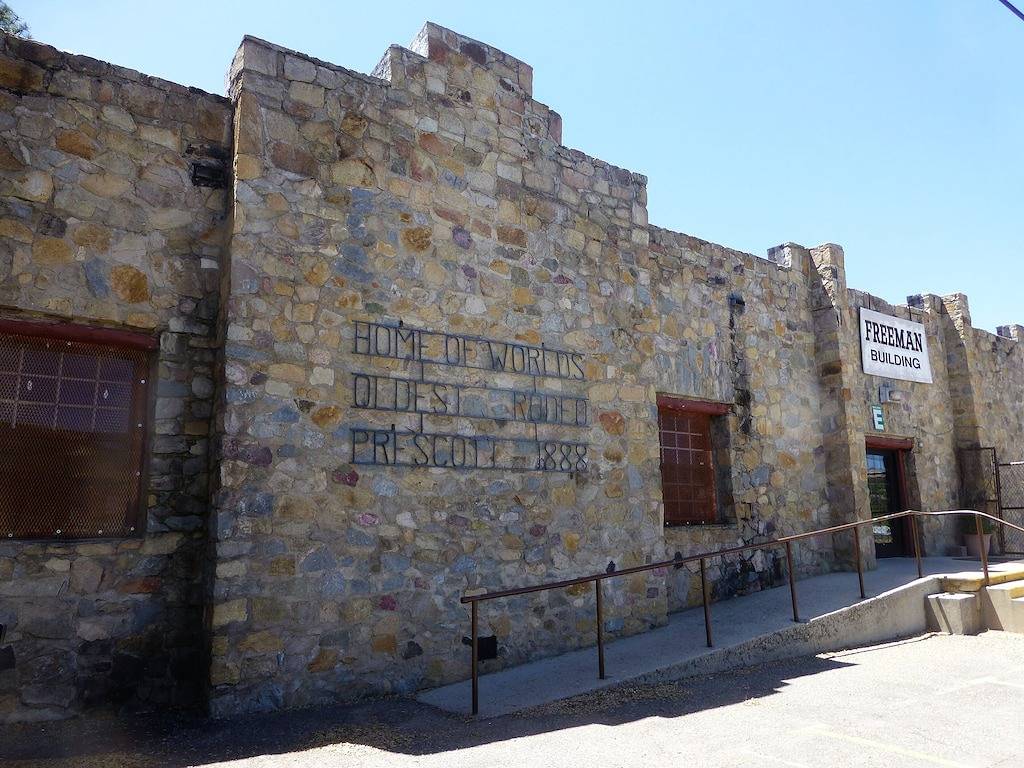 Sparkling Clean, offener Grundriss, Kamin, Lanai, 1. 25 Morgen & 1. 6 mi. > Platz in Prescott, Yavapai County