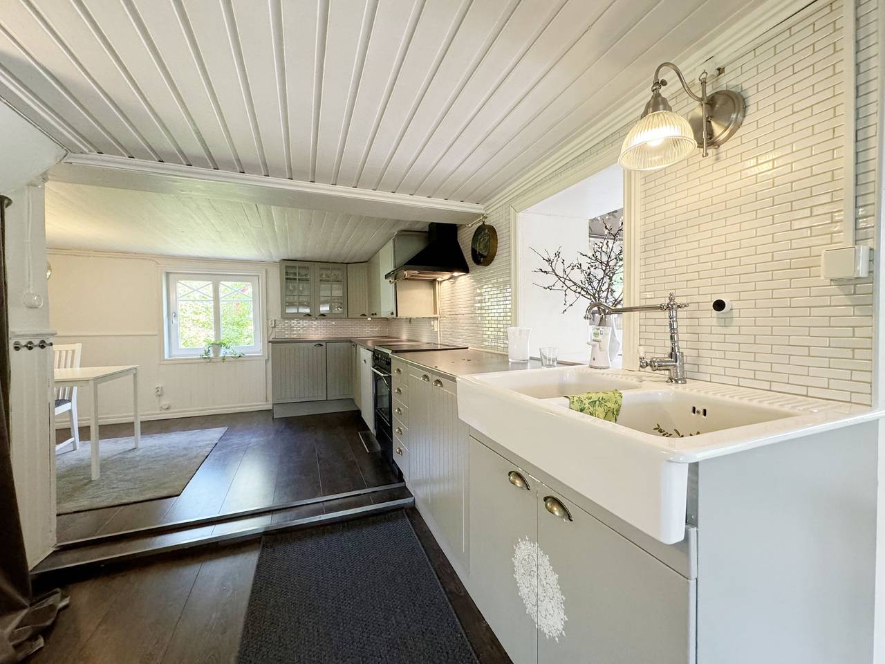 Hus för 7 Personer med trädgård in Vänern