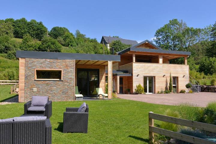 Maison de vacances pour 10 personnes, avec jacuzzi ainsi que sauna et jardin, adapté aux familles