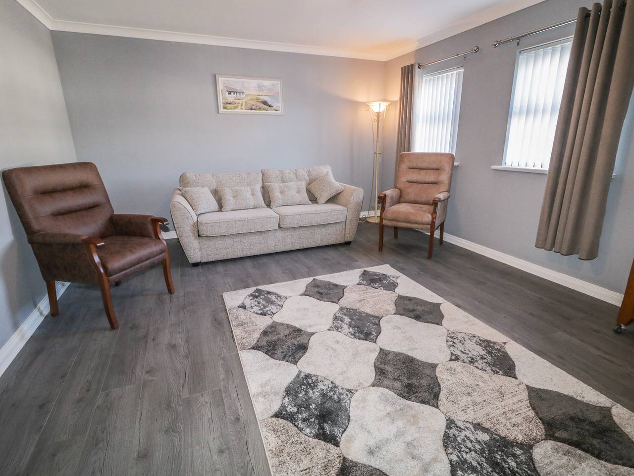 Entire apartment, Shalom Apartment 100A in County Armagh