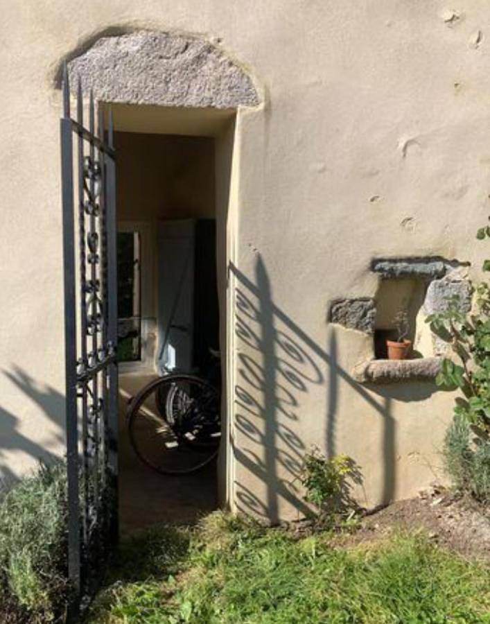 Location de vacances pour 2 personnes, avec terrasse à Aydat - 2