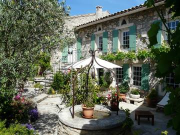 Cottage pour 4 personnes, avec piscine et jardin à Orgone