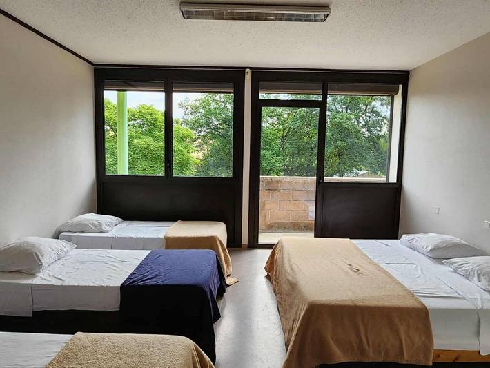 Hôtel pour 5 personnes, avec jardin et terrasse, animaux acceptés à Saint-Amans-des-Cots - 3