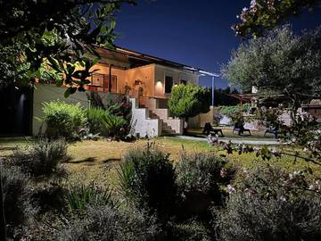 Gîte pour 6 personnes, avec jardin et vue dans Portes