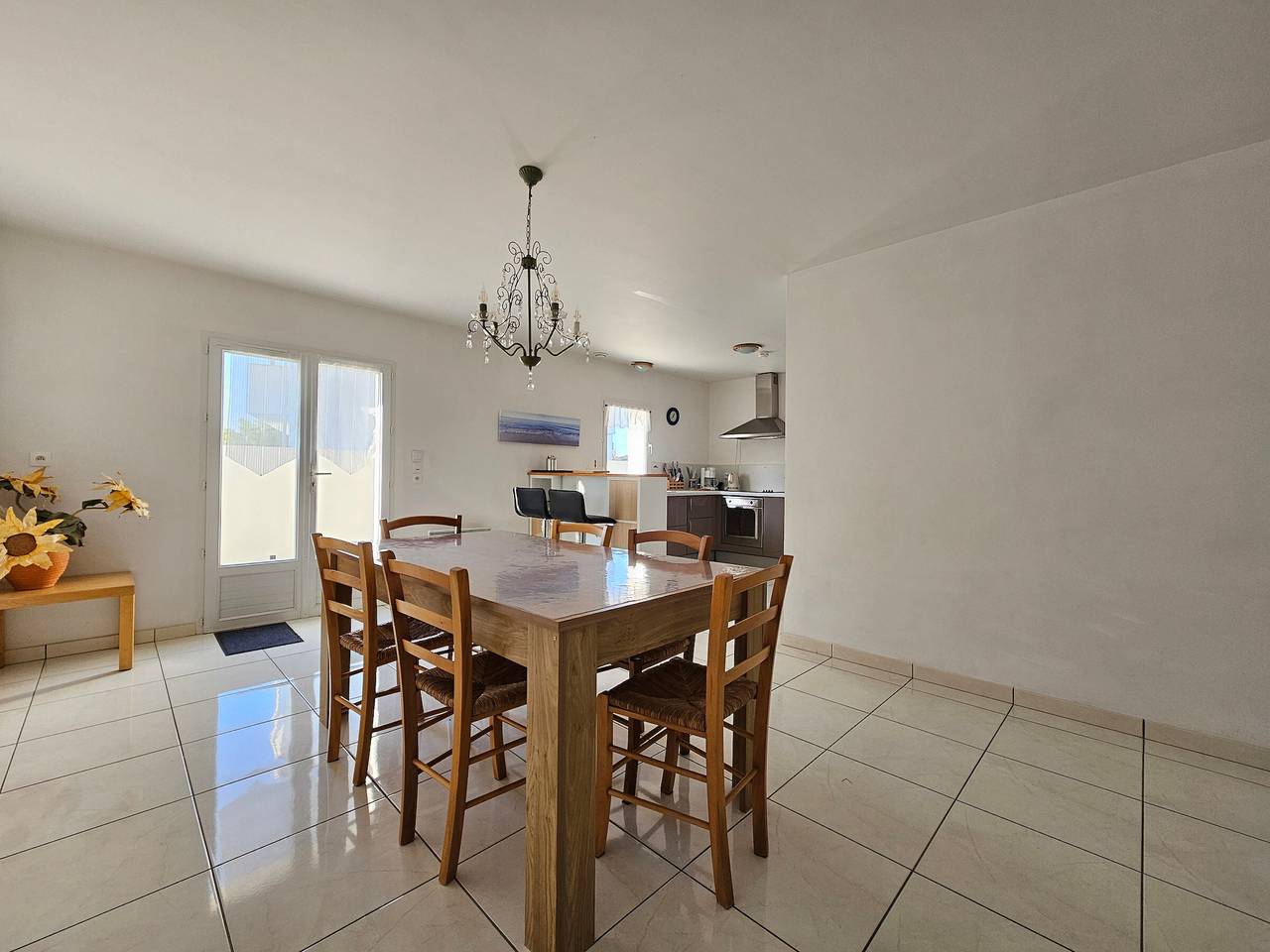 Helle Villa für 6, in der Nähe von Strand und Geschäften in L'Aiguillon-la-Presqu'île, Vendée