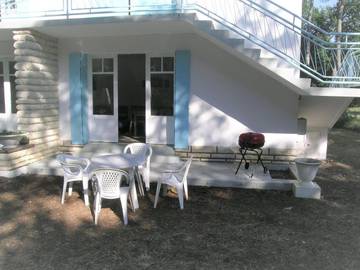 Gîte pour 5 personnes, avec terrasse et vue dans Plage de la Cèpe